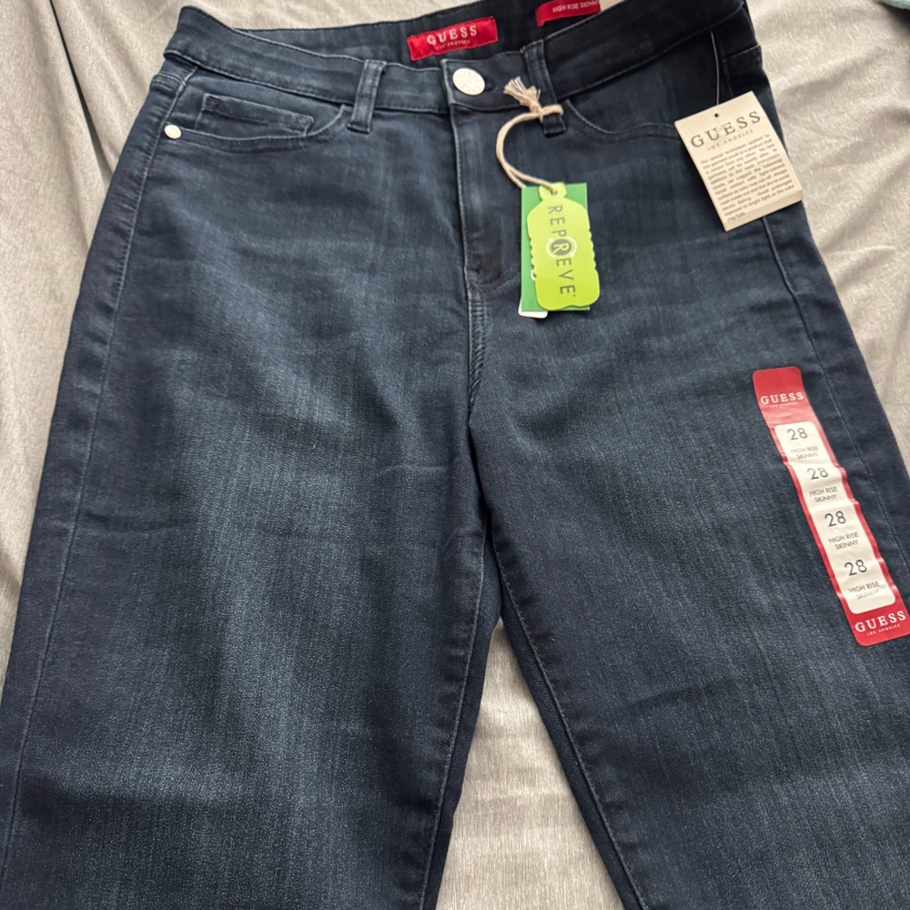 NWT Dark blue Guess Skinny Jeans (SimmOne)